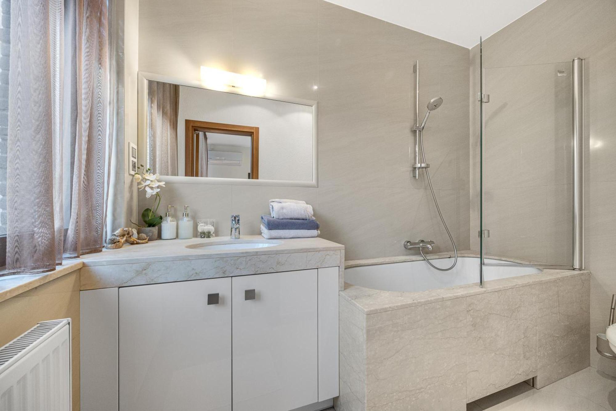 Revon Business Apartment 48 Dunajska Bratislava Ngoại thất bức ảnh