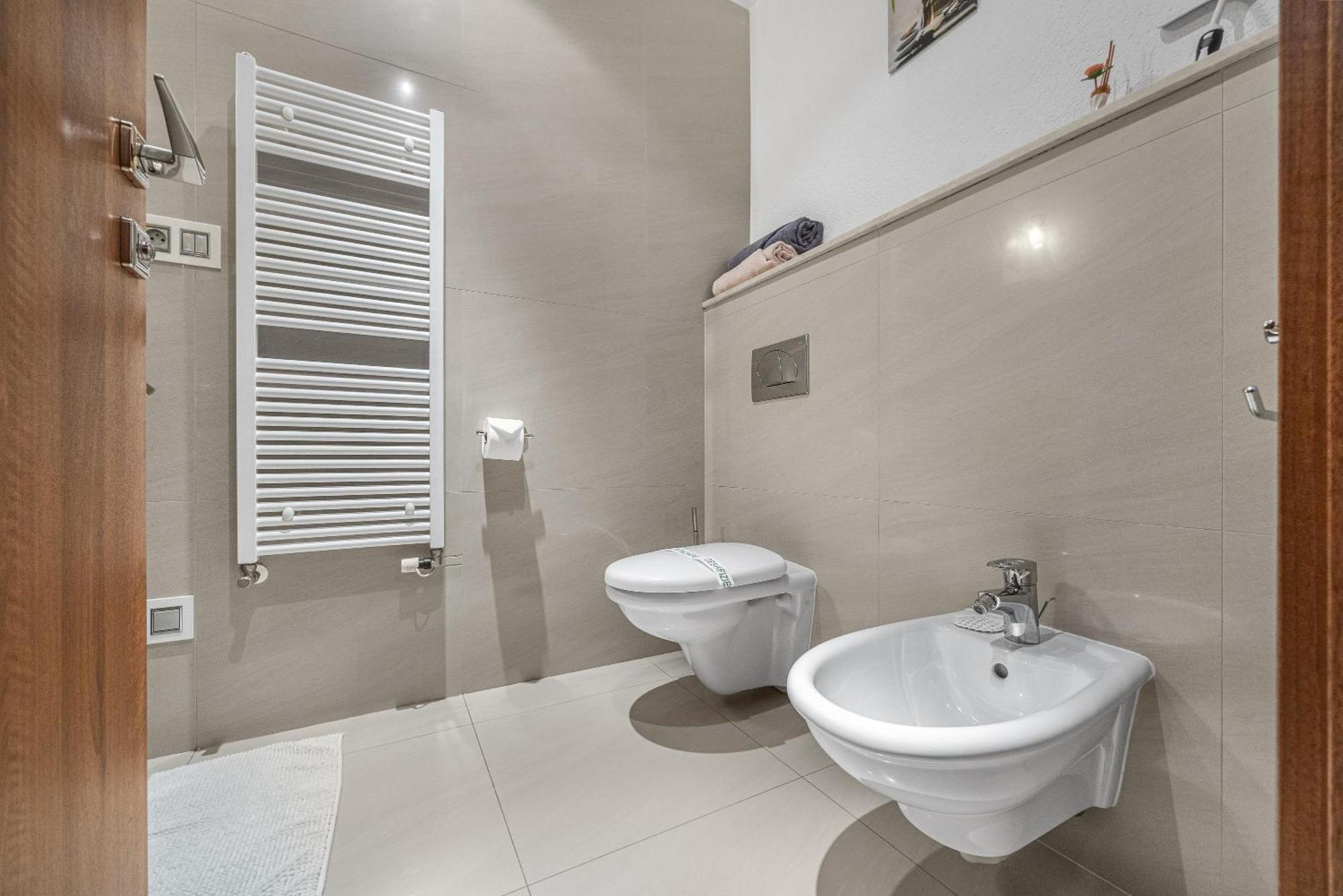 Revon Business Apartment 48 Dunajska Bratislava Ngoại thất bức ảnh